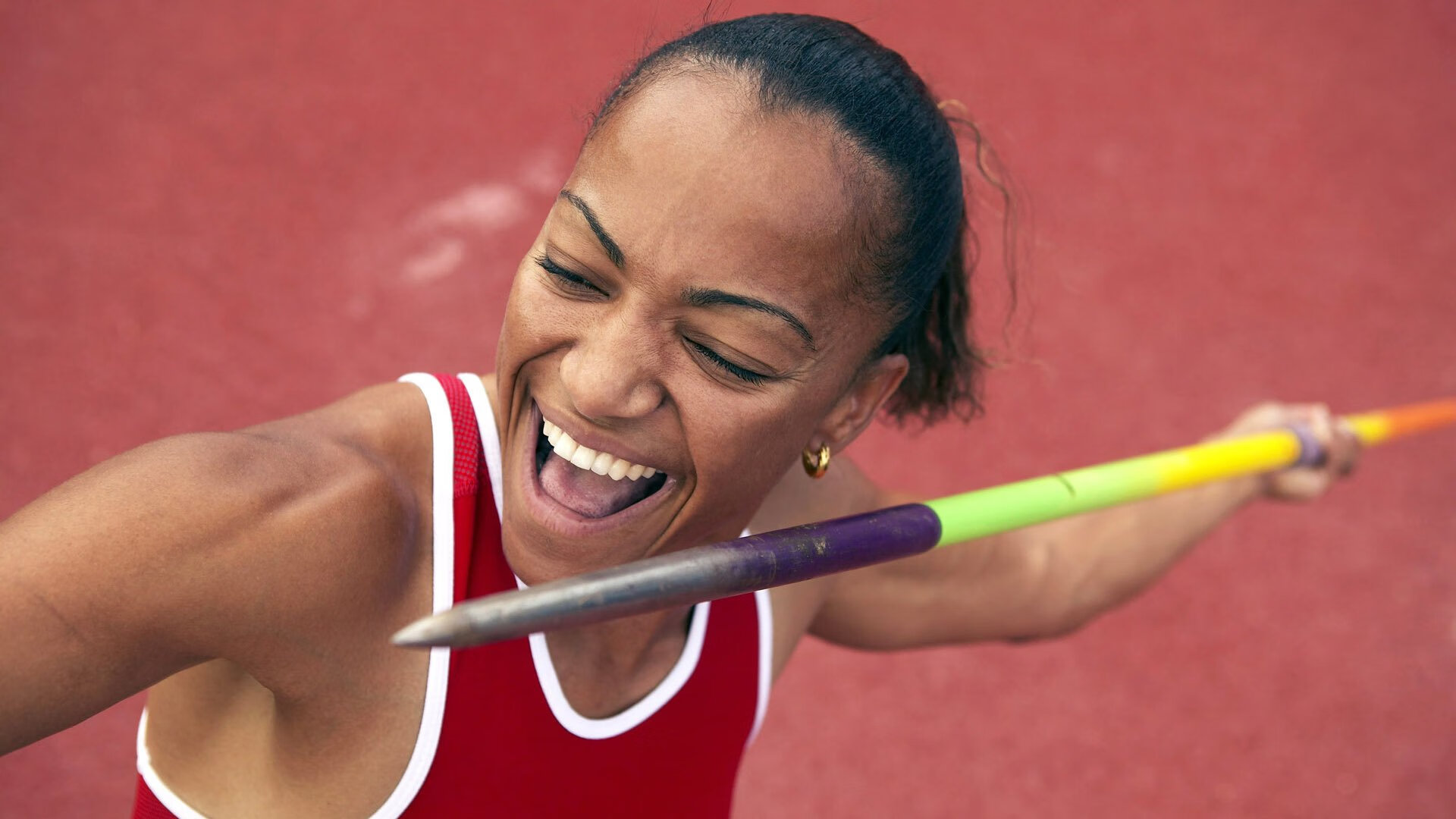 尼尔·巴特尔带领袋鼠队防线屡屡成功化解对方攻势